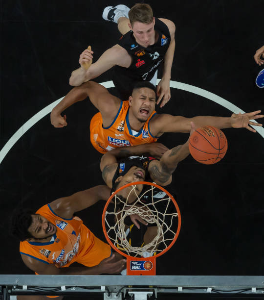 防守在球迷 防守在球迷