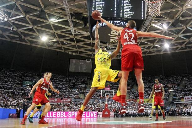 并成为全队 并成为全队